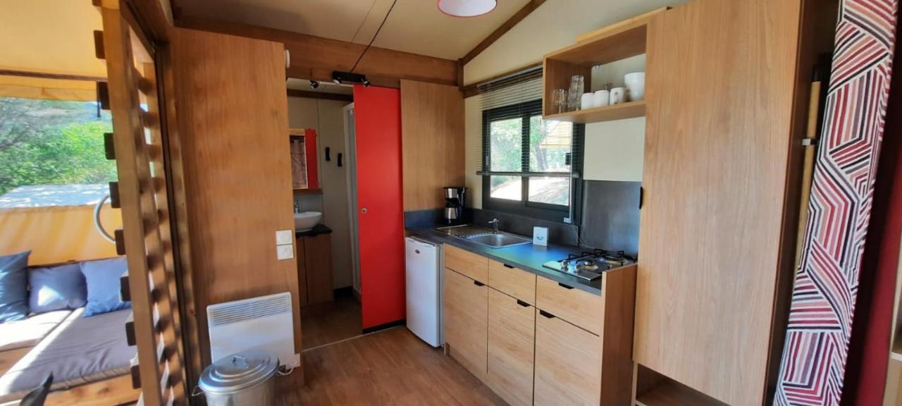 Camping Onlycamp Les Vailhes Lodève Buitenkant foto